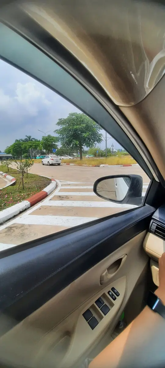 Xe tập trên sân tập